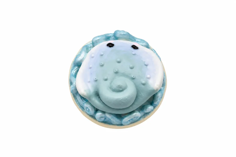 RIPPLED WING Art Toy